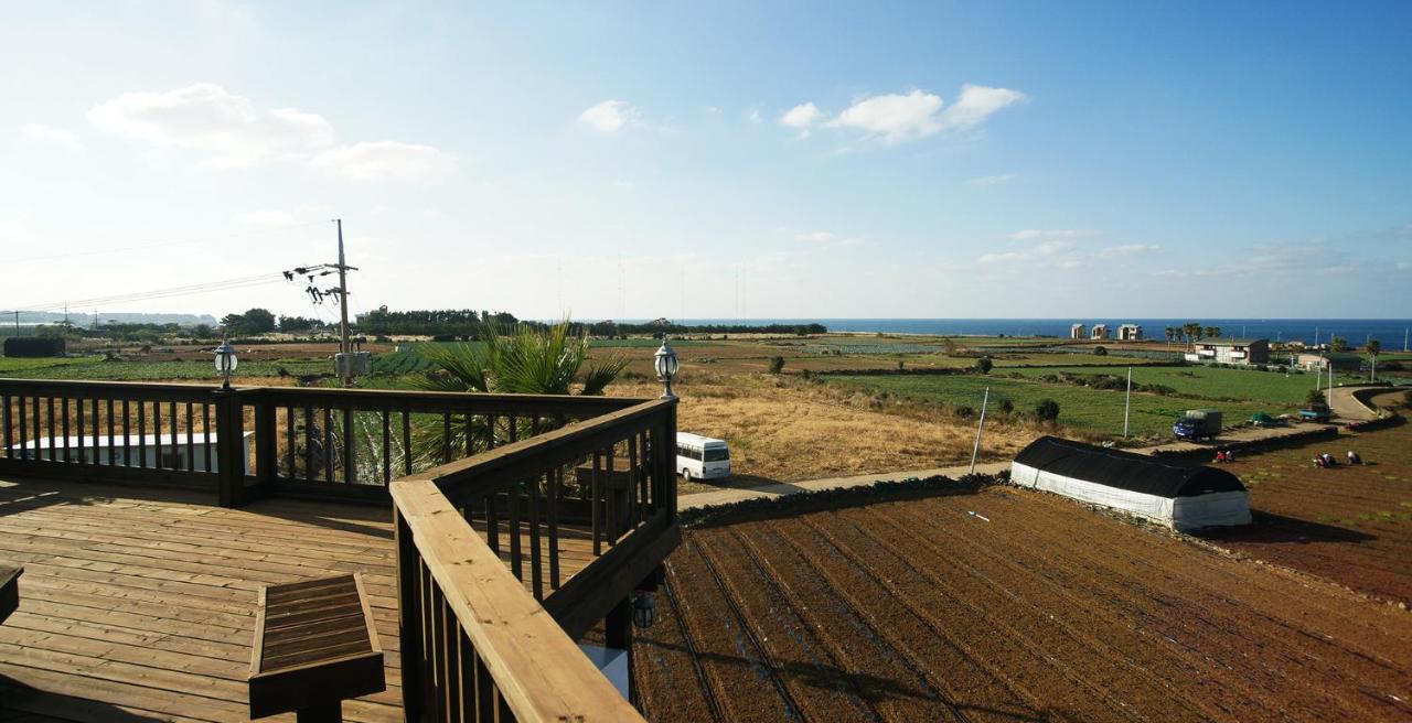 Elroman Pension เมืองเชจู ภายนอก รูปภาพ